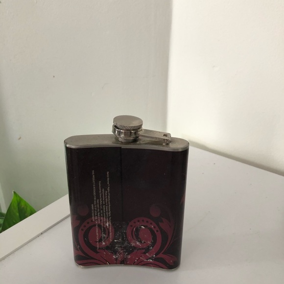 Flask - Picture 2 of 2